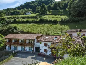 Logis Hotel Erreguina