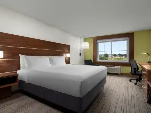Holiday Inn Express & Suites MARINA - STATE BEACH AREA by IHG