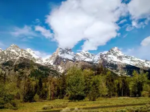 Venture Gateway to National Parks & Byui