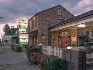 Cedar Lodge Motel