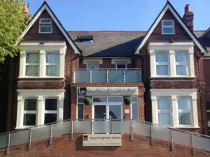 Buckingham Guest House for Contractors