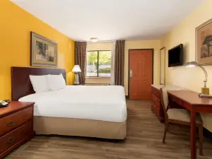 Travelodge by Wyndham Albuquerque East