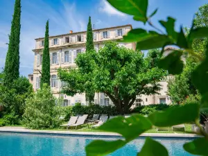 Chateau de Mazan, BW Premier Collection