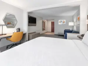 Holiday Inn Express & Suites Livingston