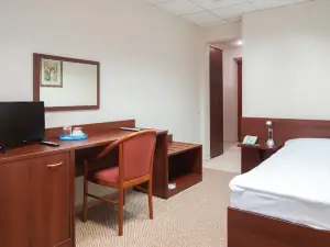 City Hotel