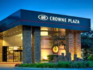 Crowne Plaza Suffern-Mahwah