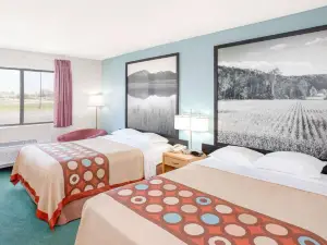 Super 8 by Wyndham Gas City Marion Area