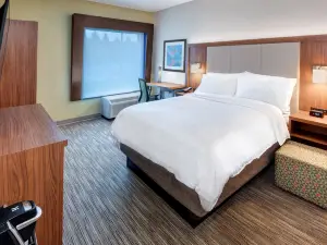 Holiday Inn Express & Suites West Long Branch - Eatontown