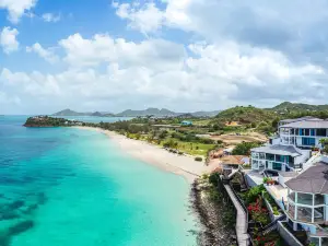 Tamarind Hills Resort & Villas