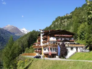 Alpin Panoramahotel Lärchenhof