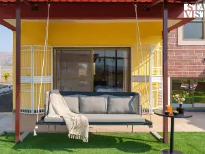 StayVista at Mangifera Agro Estate with Pool, Wi-Fi