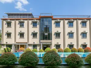 Grand Senggigi Hotel