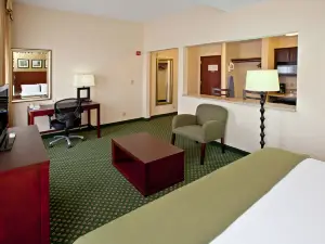 Holiday Inn Express & Suites Indianapolis - East