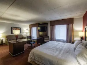 Hampton Inn & Suites Detroit/Airport-Romulus