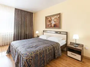 Arbat Pervyy Tyumen' Tsentr Hotel