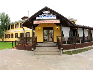 Aviator Hotel
