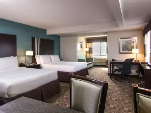 Holiday Inn Express & Suites Carlsbad Beach