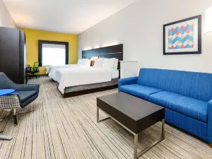 Holiday Inn Express & Suites CLEBURNE by IHG