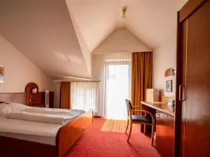 Hotel Post Viernheim UG
