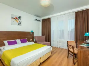 Sea Breeze Resort (Си Бриз Резорт)