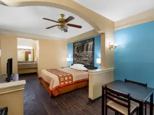 Super 8 by Wyndham Greenville