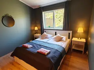 Efra-SEL Hostel