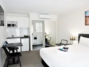 Petrie Mill Motel