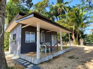 Rajawali Riverside Retreat