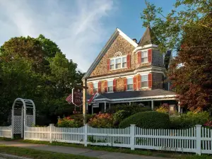 Palmer House Inn