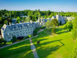 Ashdown Park Hotel