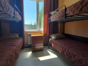 Hostel Cholbon