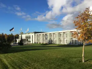 Raadimõisa Hotell