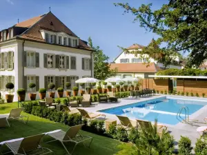 โรงแรม อองเกลแตร์