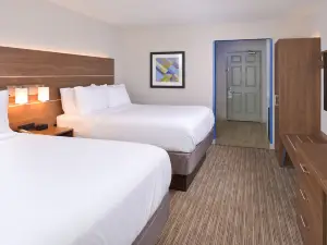 Holiday Inn Express & Suites Omaha - 120TH and Maple
