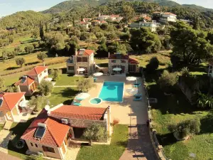 Evinos Garden