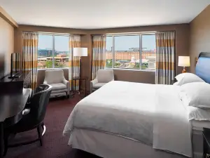 Sheraton Inner Harbor Hotel