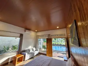 Peraja Bungalows Loyok