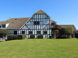 Tudor Manor Bed & Breakfast