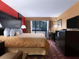 ラマダ バイ ウィンダム ロシェル パーク ニア パラマス