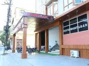 OYO 28572 Hotel Surya Plaza
