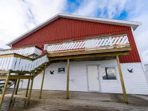 Lydersen Rorbuer Budget Hostel & Private Apartments