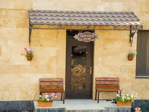Siran Guest House