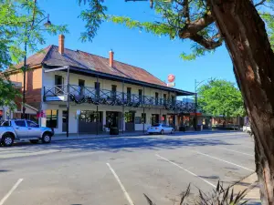 Ashton Motel