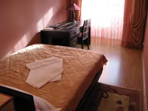 Hotel Uralskaya