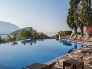 Avala Resort & Villas