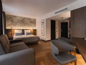 ドヴォール ポドゼノエヴァ ステュディオズ アンド アパートメンツ