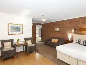 Greenacres Motel
