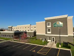 La Quinta Inn & Suites by Wyndham Bannockburn-Deerfield