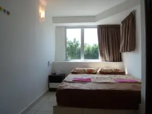 Relax Hotel