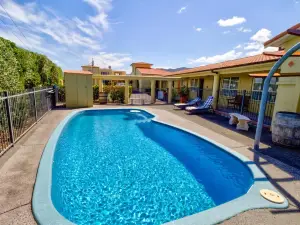 ทัสคานี ออน เธมส์ โมเต็ล